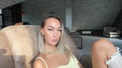 Snapshot of iam_blake chatting on October 9, 12:53 pm Blake online show from October 9, 12:53 pm