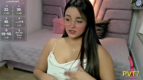 iam_lina online show from March 16, 12:42 pm