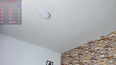 Snapshot of iam_luisa_ chatting on September 27, 7:04 am Luisa online show from September 27, 7:04 am