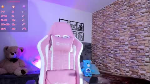 Snapshot of iam_luisa_ chatting on October 18, 5:21 am Luisa online show from October 18, 5:21 am