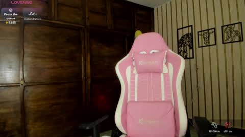 Luisa online show from April 4, 4:44 am