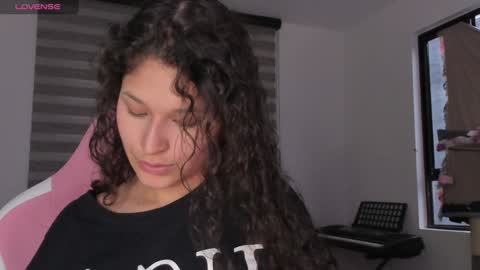 On instagram Imm  NikkiHelp me reach 100 likes online show from January 5, 10:40 pm