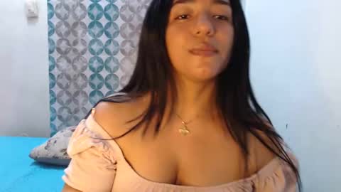 iam_paolax online show from November 23, 10:00 pm