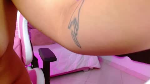 Snapshot of iam_salomex chatting on October 30, 10:06 am Salo online show from October 30, 10:06 am