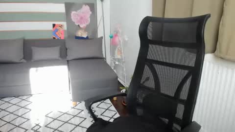 Snapshot of iamababygal chatting on November 1, 8:51 am Baby Gal online show from November 1, 8:51 am