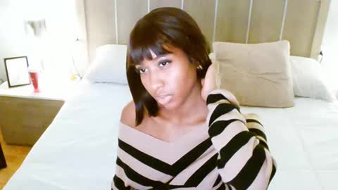 Snapshot of iamcrystal2 chatting on December 9, 6:35 pm Crystal online show from December 9, 6:35 pm
