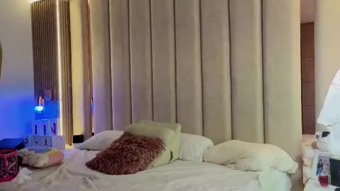 Nyxy online show from November 28, 11:35 am