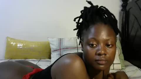 Snapshot of iampolca chatting on January 24, 12:10 am iampolca online show from January 24, 12:10 am