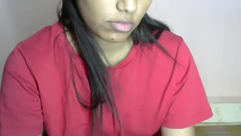 iamHotTaara online show from March 11, 1:56 pm