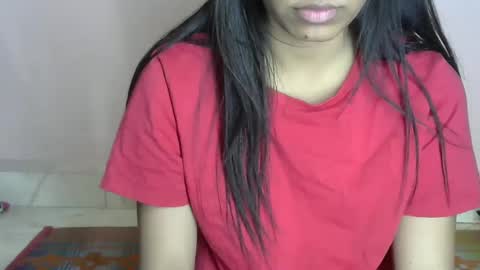 iamHotTaara online show from March 5, 5:08 pm