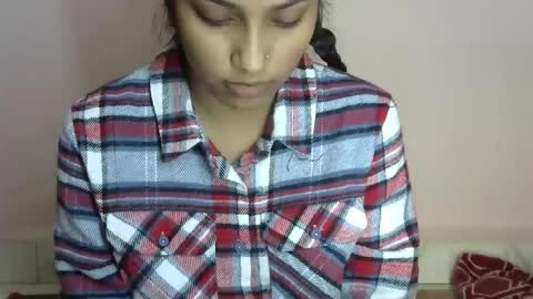 iamHotTaara online show from January 23, 8:13 pm