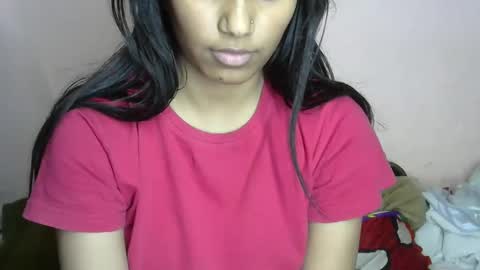 iamHotTaara online show from January 9, 7:29 pm