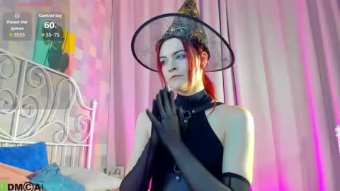 Snapshot of ian_morgann chatting on October 31, 9:13 am Ian online show from October 31, 9:13 am