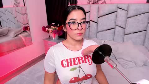 Ibbie Bennett online show from September 15, 11:29 am