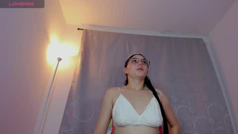 Snapshot of ice_grace chatting on February 18, 11:55 am ice online show from February 18, 11:55 am