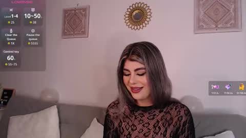 Snapshot of ice_y_abigail chatting on September 22, 12:14 pm ice_y_abigail online show from September 22, 12:14 pm