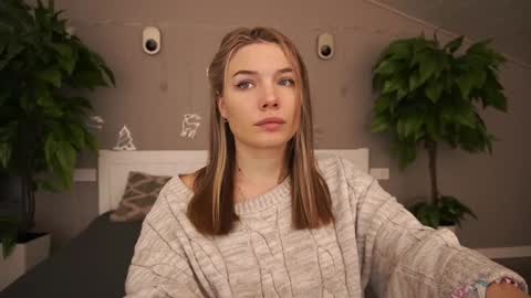 Danielle online show from January 2, 2:46 pm