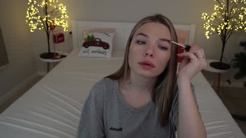 Danielle online show from December 29, 2:31 pm