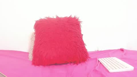 Snapshot of ickyxo chatting on February 10, 10:20 am IckyXo online show from February 10, 10:20 am