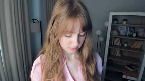 Snapshot of icyhoneybite chatting on September 19, 8:57 am Jane online show from September 19, 8:57 am