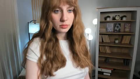 Snapshot of icyhoneybite chatting on October 28, 8:42 am Jane online show from October 28, 8:42 am