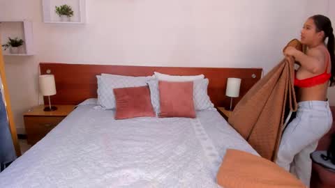 Icy online show from October 5, 11:15 am