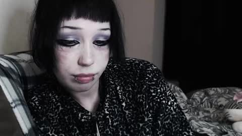 iiiiiiis online show from October 28, 1:00 am