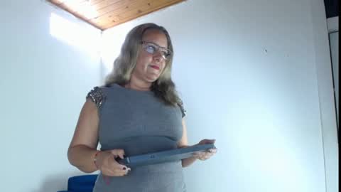 Snapshot of iivana_19 chatting on March 10, 5:29 pm Livana online show from March 10, 5:29 pm