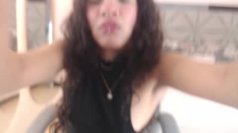 ilitzy cardona online show from January 7, 3:10 am