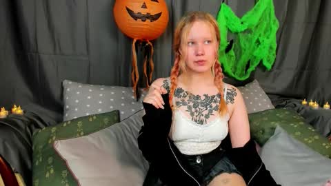 Annie online show from October 29, 3:22 am