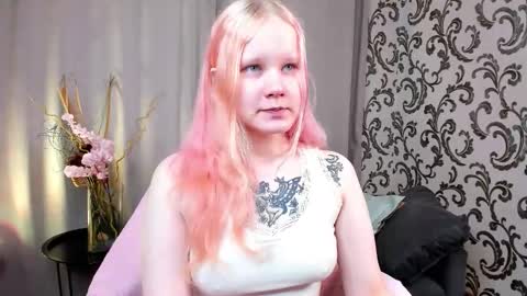 Annie online show from September 18, 3:27 am