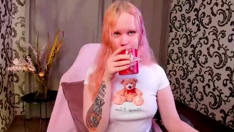 Annie online show from September 23, 3:59 am