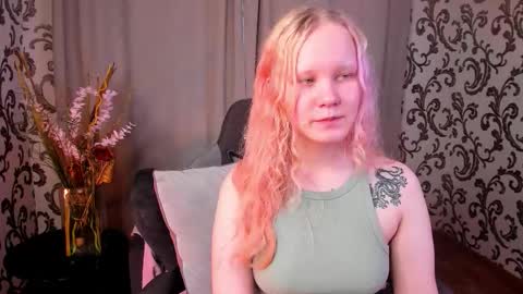 Annie online show from October 3, 3:55 am