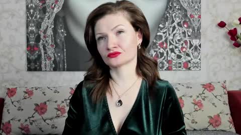 Snapshot of illegalbeauty87 chatting on February 23, 8:07 pm Ingrid or more easier...Miss  GoDDess Mistress online show from February 23, 8:07 pm