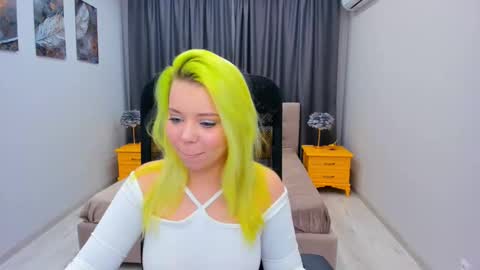 Snapshot of im__youre_sunshine chatting on February 23, 5:34 pm Roxy online show from February 23, 5:34 pm