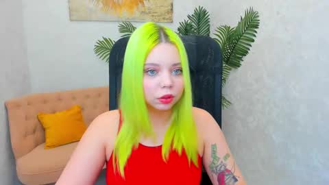 Snapshot of im__youre_sunshine chatting on February 18, 6:06 pm Roxy online show from February 18, 6:06 pm