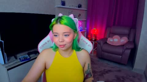 Snapshot of im__youre_sunshine chatting on September 15, 7:21 pm Roxy online show from September 15, 7:21 pm