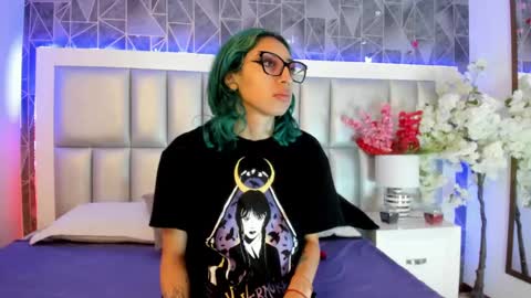  Im Gaia online show from February 27, 1:17 pm