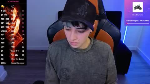 Laia online show from October 2, 9:09 pm