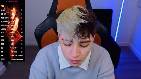 Laia online show from October 28, 12:27 am