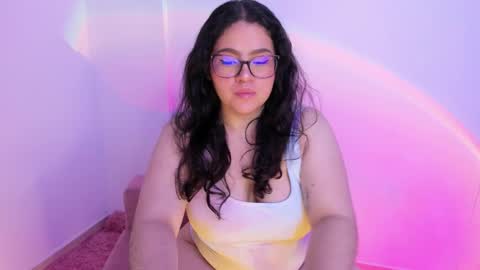 mei mei uwu online show from October 24, 3:13 am