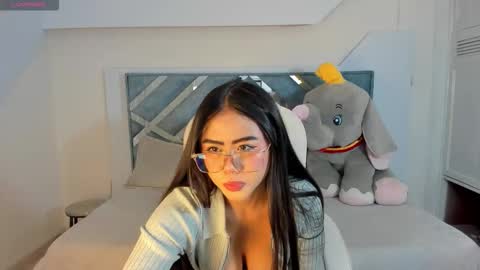 Snapshot of im_miila chatting on September 14, 12:25 pm Mila online show from September 14, 12:25 pm
