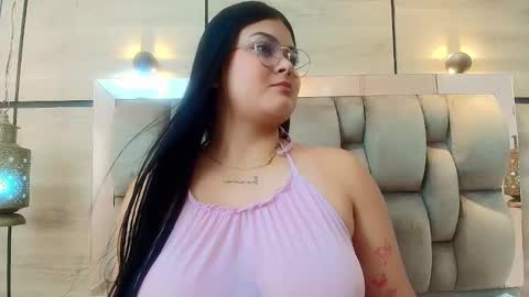 im mou  online show from October 1, 1:16 pm