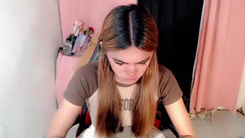 im_yourfairyannaxx online show from March 21, 3:44 am