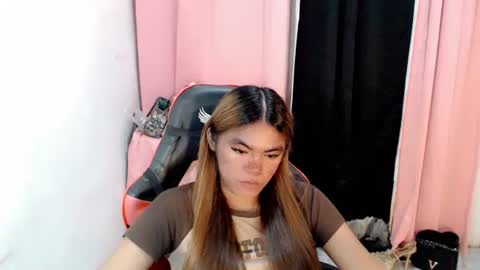 im_yourfairyannaxx online show from April 15, 7:58 pm