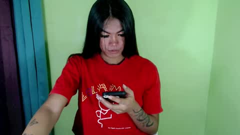 Snapshot of im_yourfairyannaxx chatting on February 18, 6:37 am im_yourfairyannaxx online show from February 18, 6:37 am