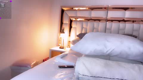 daniella online show from February 2, 3:43 am