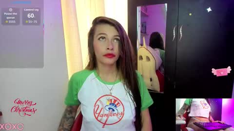 Lisa Hyga online show from December 17, 8:02 pm