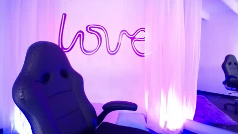 Chloe online show from October 16, 9:39 pm