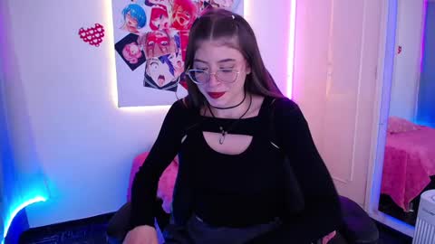 Snapshot of imchloe_ chatting on September 10, 10:32 pm Chloe online show from September 10, 10:32 pm